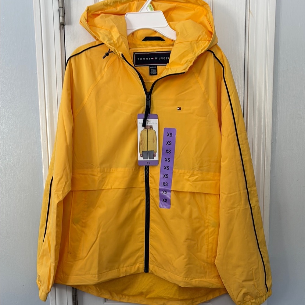 Tommy Hilfiger Women’s Windbreaker Jacket, Lightweight Hooded Daffodil Size XS